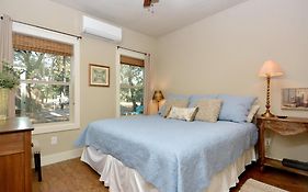 Cabins At Flite Acres - Desert Willow